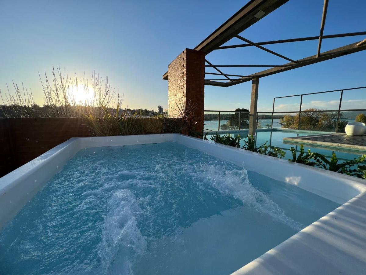 Costalago Suites- By Hvh Villa Carlos Paz Exterior foto